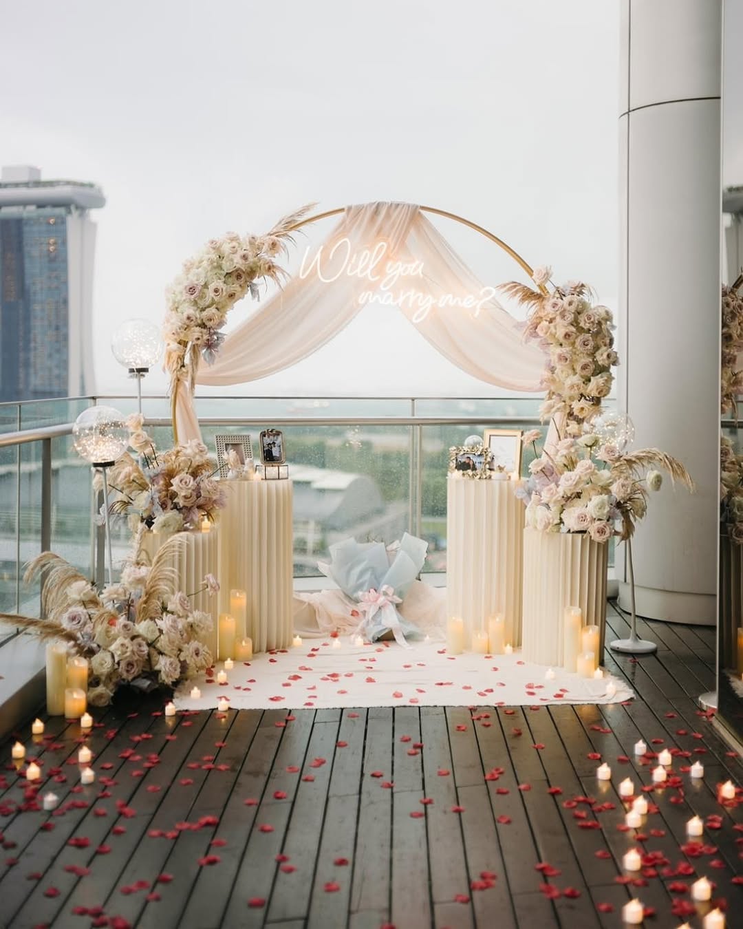 proposal at the iconic Marina Bay Sands as your backdrop